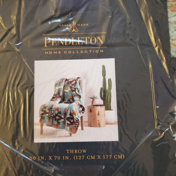 🔥🔥 Pendleton Sherpa Fleece Throw Avra Valley Reversible 50”x70” New - Picture 3 of 7